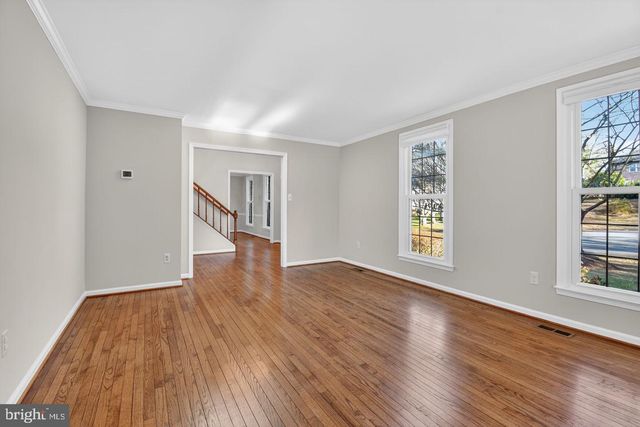 1302 CLAYBORNE HOUSE CT, Mclean, VA 22101