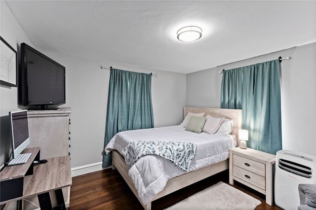 77 Rockwood Avenue, Cranston, RI 02920