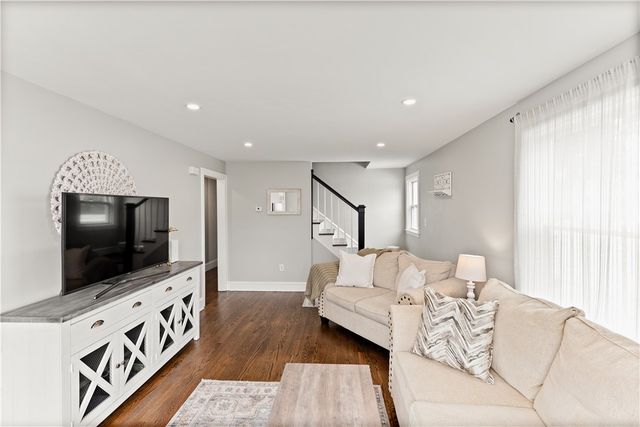 77 Rockwood Avenue, Cranston, RI 02920