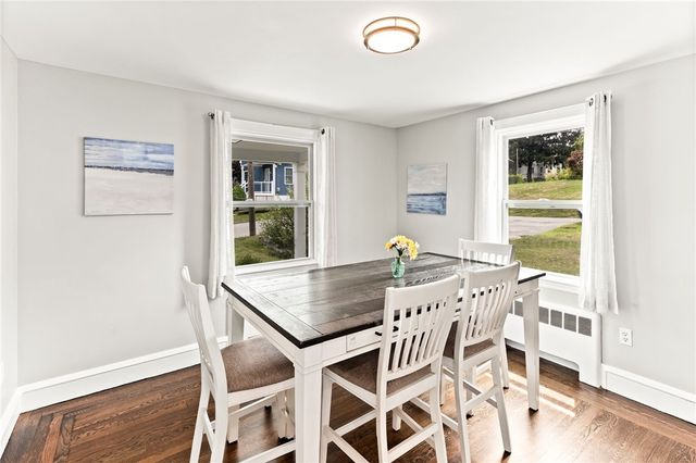 77 Rockwood Avenue, Cranston, RI 02920