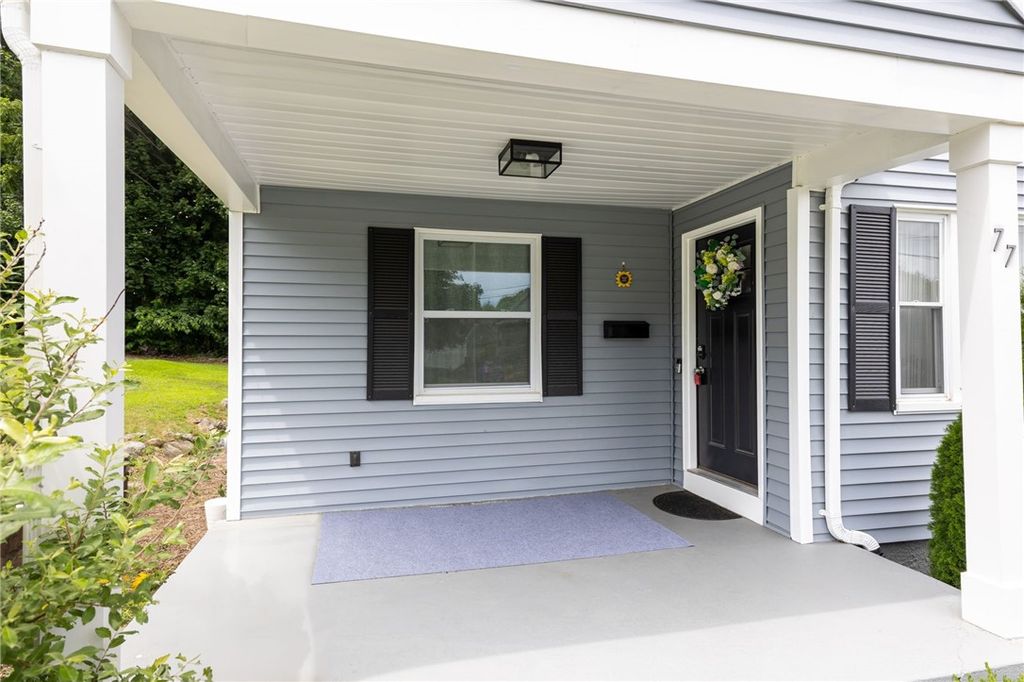 77 Rockwood Avenue, Cranston, RI 02920