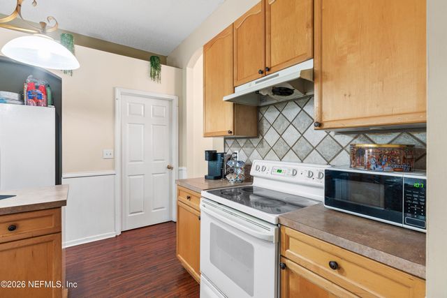 4593 CAPE ELIZABETH Court E, Jacksonville, FL 32277