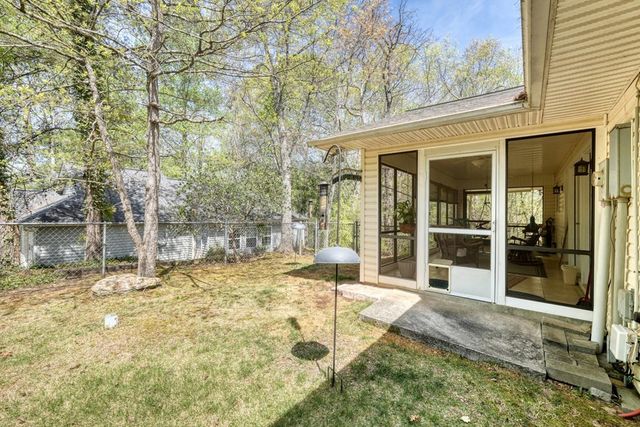 27 E Dogwood Lane, Blue Ridge, GA 30513