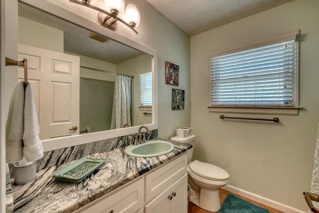 27 E Dogwood Lane, Blue Ridge, GA 30513