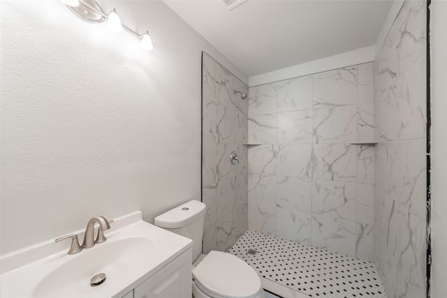 4503 Mexicana Road, Dallas, TX 75212