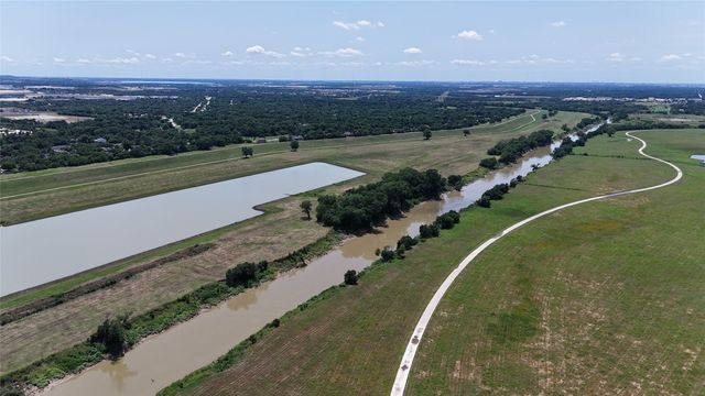 4503 Mexicana Road, Dallas, TX 75212