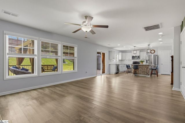 133 Frost Flower Way, Fountain Inn, SC 29644