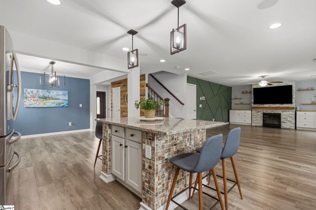 133 Frost Flower Way, Fountain Inn, SC 29644