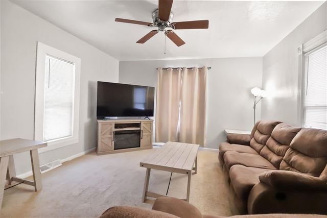 1300 N Waterloo Avenue, Jackson, MI 49202