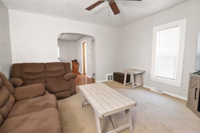 1300 N Waterloo Avenue, Jackson, MI 49202