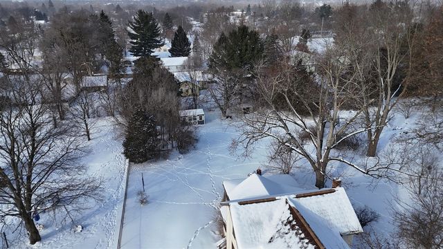 1300 N Waterloo Avenue, Jackson, MI 49202