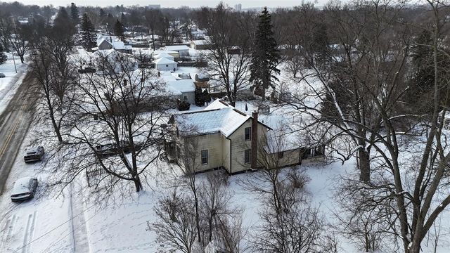 1300 N Waterloo Avenue, Jackson, MI 49202