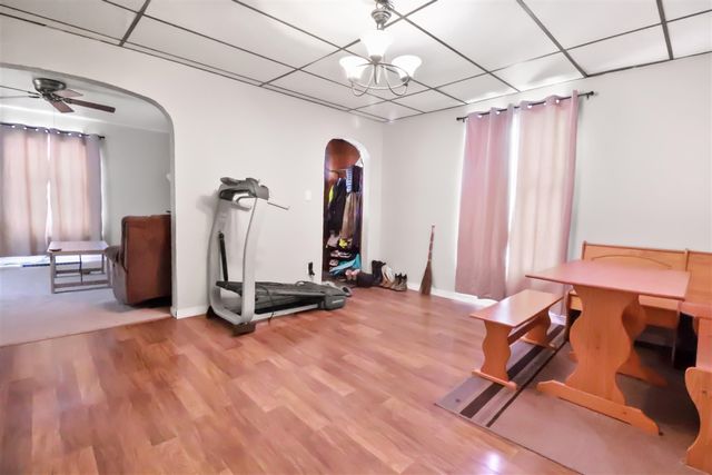 1300 N Waterloo Avenue, Jackson, MI 49202