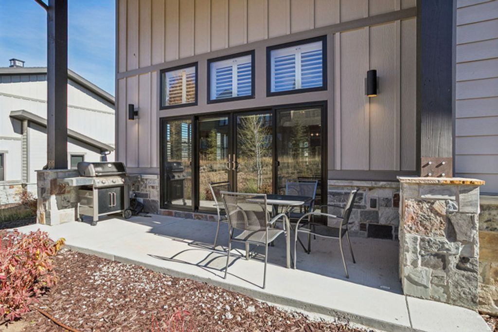 Image 46 of property listing at 10005 N MEER CIR, Heber City, UT 84032