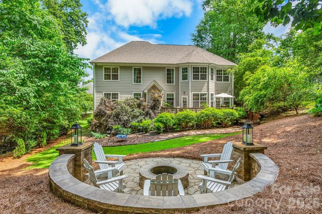 21329 Crown Lake Drive, Cornelius, NC 28031