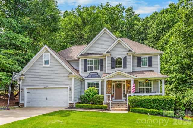 21329 Crown Lake Drive, Cornelius, NC 28031