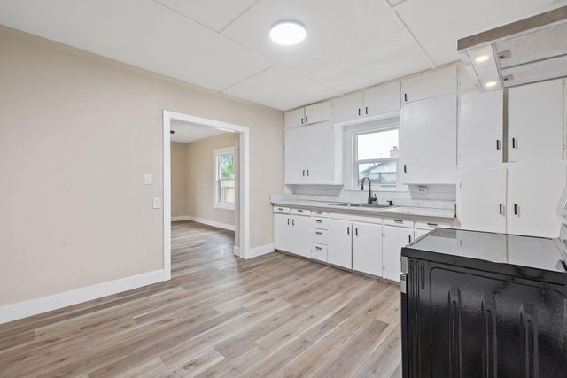 33239 Road 160, Ivanhoe, CA 93235