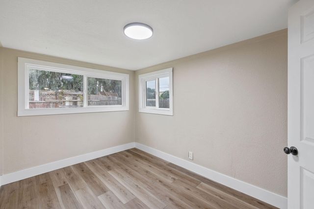 33239 Road 160, Ivanhoe, CA 93235