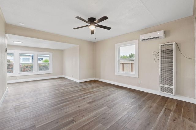 33239 Road 160, Ivanhoe, CA 93235