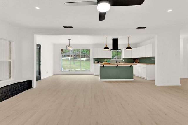 439 N Lonestar Lane, Hideaway, TX 75771