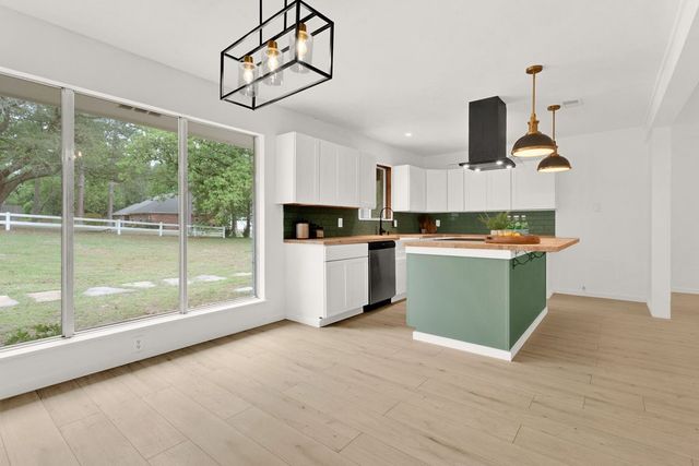 439 N Lonestar Lane, Hideaway, TX 75771