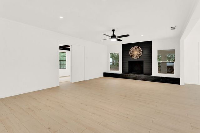 439 N Lonestar Lane, Hideaway, TX 75771