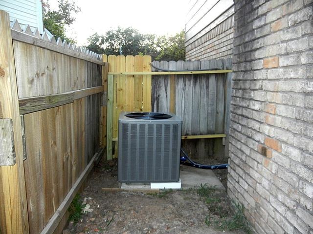 14706 Woodward Gardens Drive, Houston, TX 77082