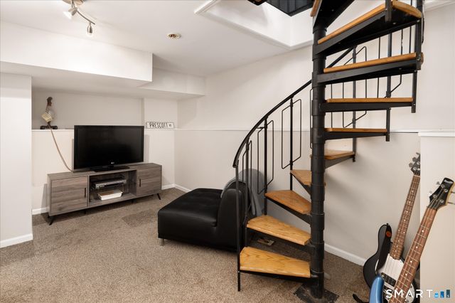 12 Urban Street, Stamford, CT 06905