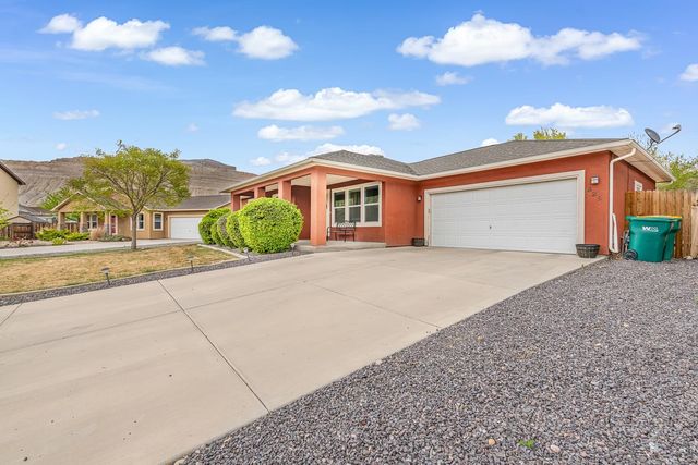 825 Cabernet Drive, Palisade, CO 81526