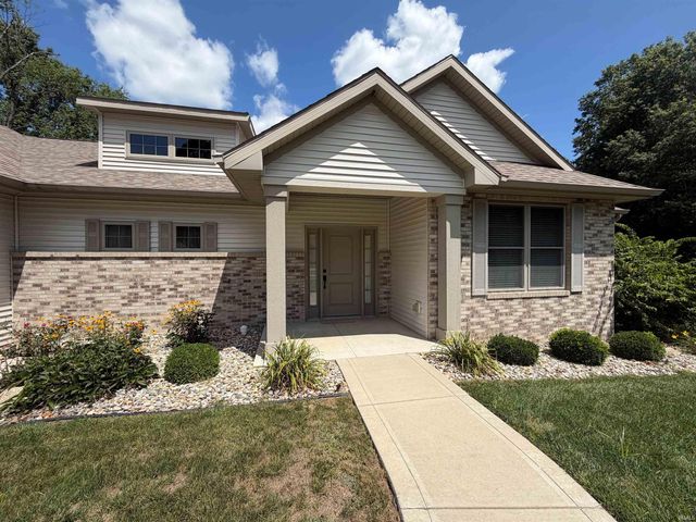2121 Woodland Estates Drive, Elkhart, IN 46514