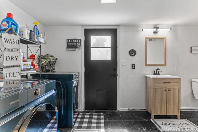 17316 E 109th Street North, Owasso, OK 74055