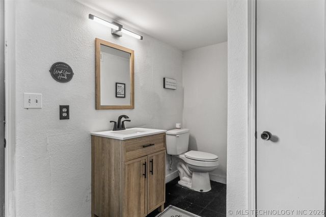 17316 E 109th Street North, Owasso, OK 74055