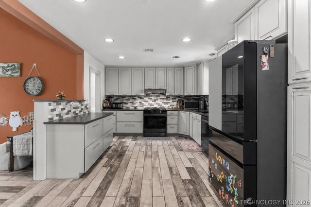17316 E 109th Street North, Owasso, OK 74055