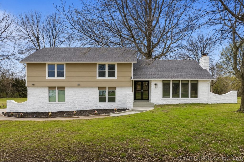 17316 E 109th Street North, Owasso, OK 74055