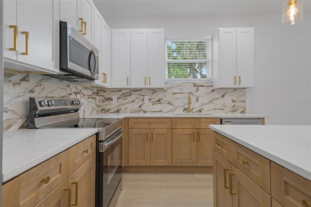 639 W 9TH STREET, Lakeland, FL 33805