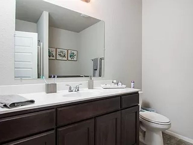 2226 S Ouachita Drive, Fayetteville, AR 72701