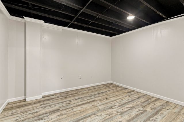 1122 W 59th Street, Davenport, IA 52806
