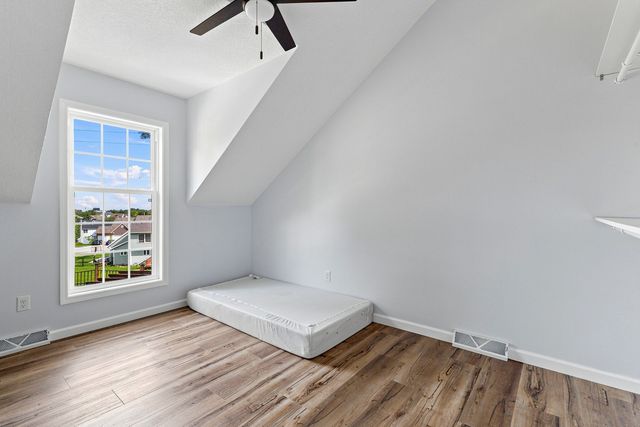 1122 W 59th Street, Davenport, IA 52806