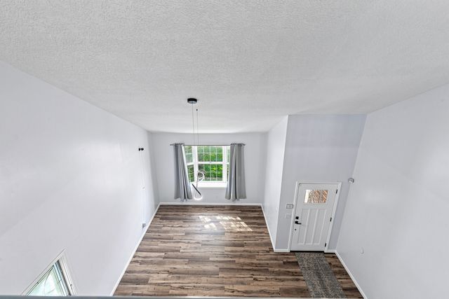 1122 W 59th Street, Davenport, IA 52806