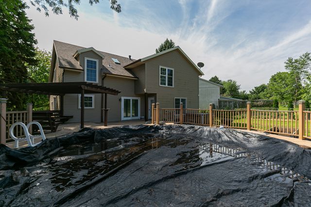 1122 W 59th Street, Davenport, IA 52806