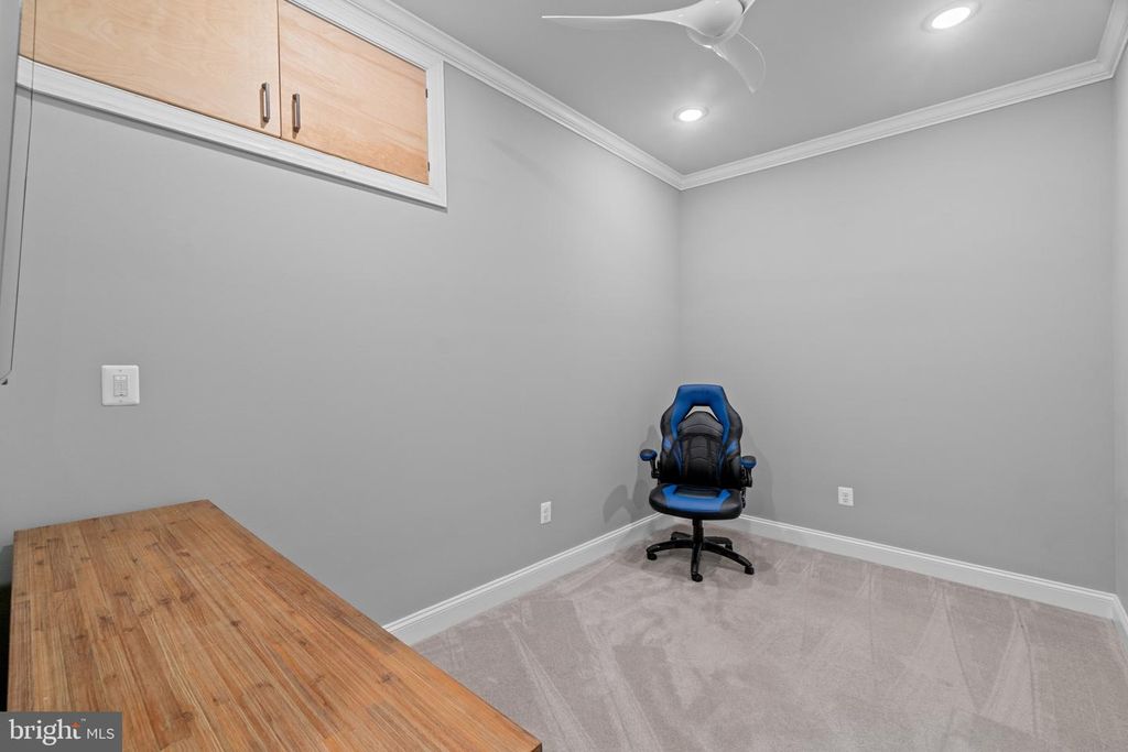 Image 39 of property listing at 10907 HOLLOW RD, Cockeysville, MD 21030