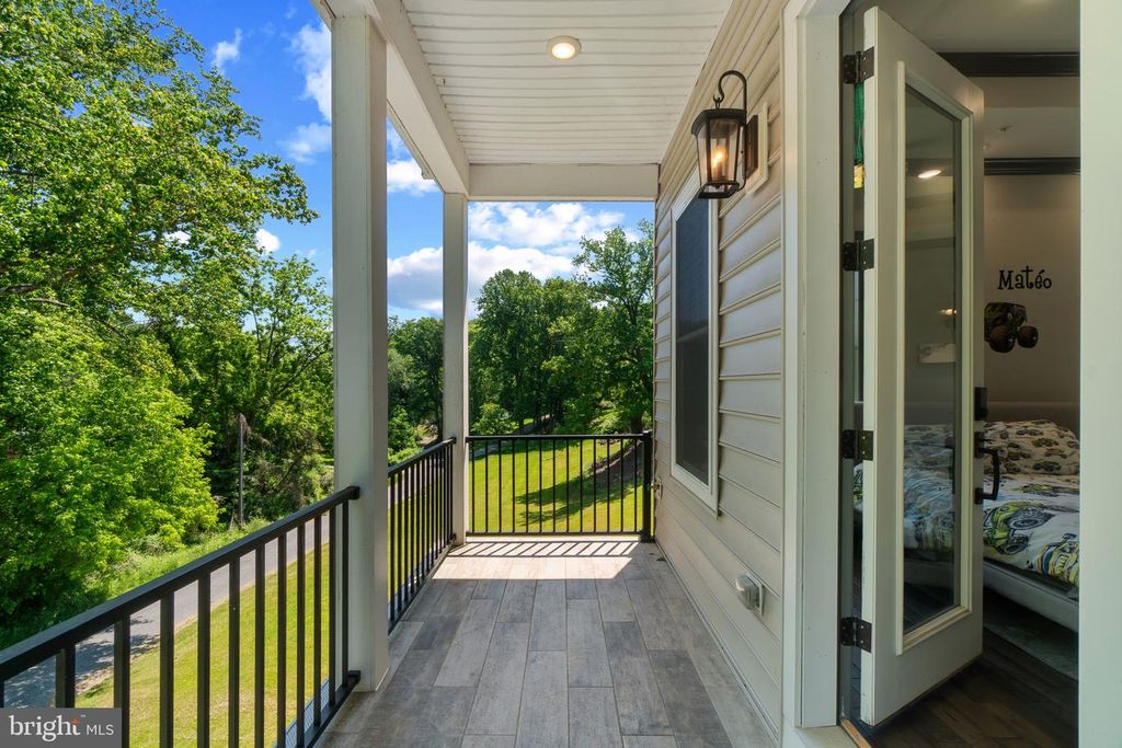Image 41 of property listing at 10907 HOLLOW RD, Cockeysville, MD 21030