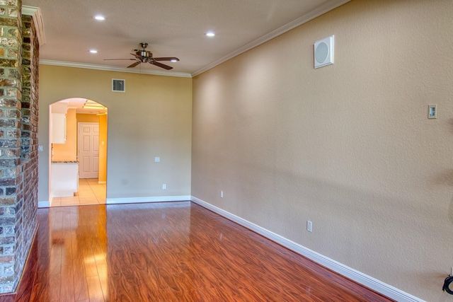 3115 W Creek Club Drive, Missouri City, TX 77459
