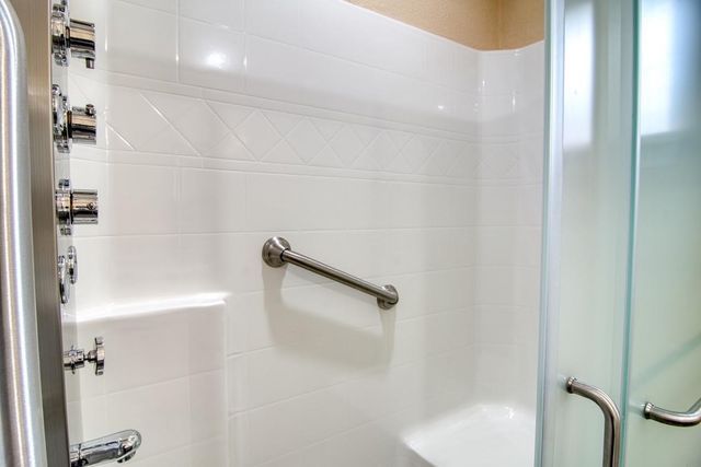 3115 W Creek Club Drive, Missouri City, TX 77459
