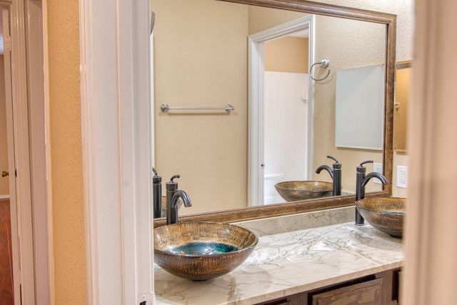 3115 W Creek Club Drive, Missouri City, TX 77459