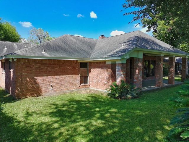 3115 W Creek Club Drive, Missouri City, TX 77459