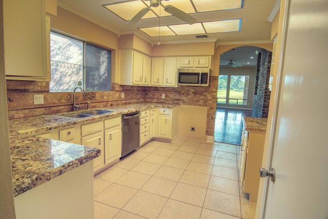 3115 W Creek Club Drive, Missouri City, TX 77459