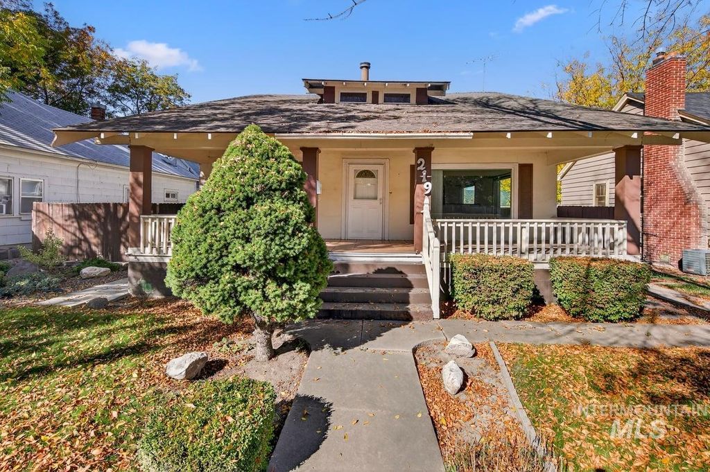 219 16th Ave. S, Nampa, ID 83651