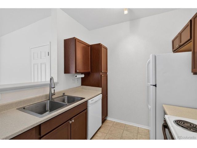 911 S Zeno Way 102, Aurora, CO 80017