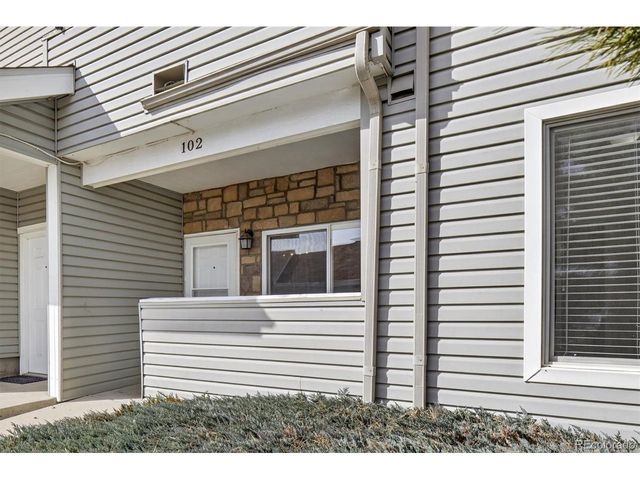 911 S Zeno Way 102, Aurora, CO 80017